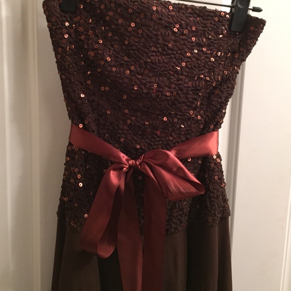 Alexia Admor brown sequin cocktail dress- small - Picture 2 of 4
