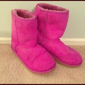 Uggs hot pink
