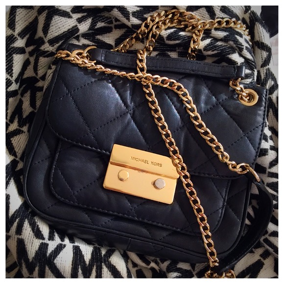 Michael Kors Handbags - Michael Kors Sloan Crossbody