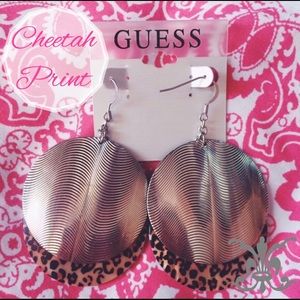 G U E S S  E A R R I N G S