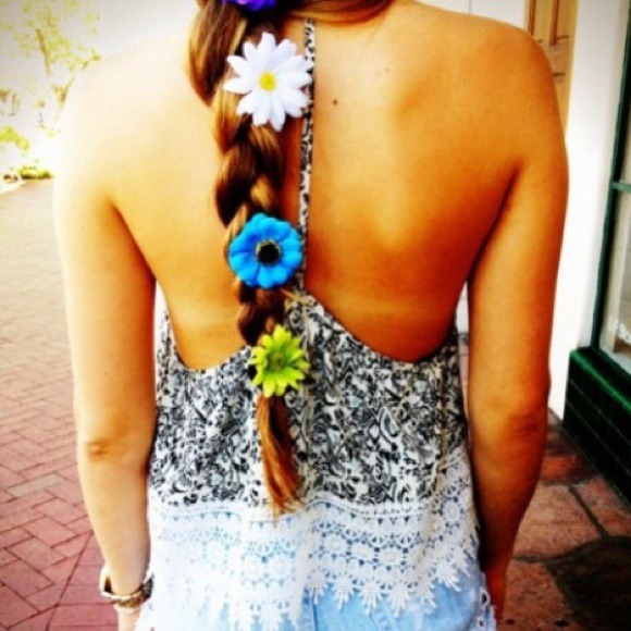 LF black and white print top with crochet bottom - Picture 1 of 4