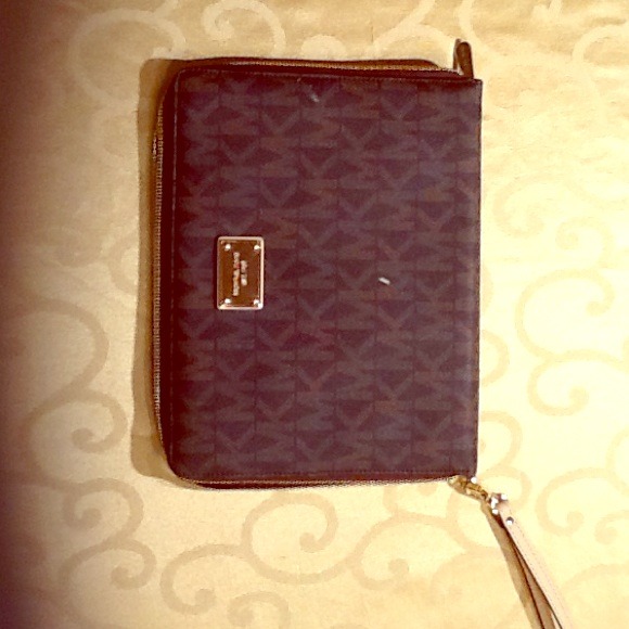Michael Kors authentic case for iPad/ tablet