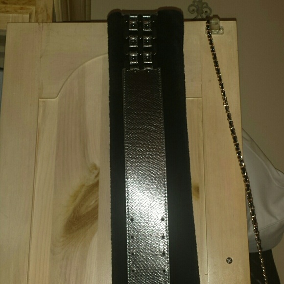 Belt - Picture 1 of 2