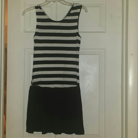 Dress - Picture 1 of 2