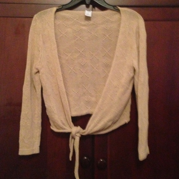 Bundled for slreinman! GAP camel tie cardigan