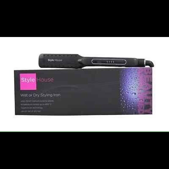 Wet or Dry Styling Iron