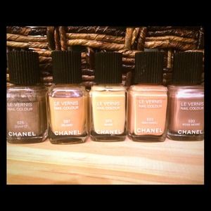 CHANEL nail polish. mix & match your own bundle.