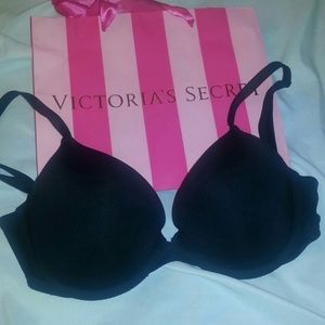 32DD Victoria Secret Pink bras! Bundle!