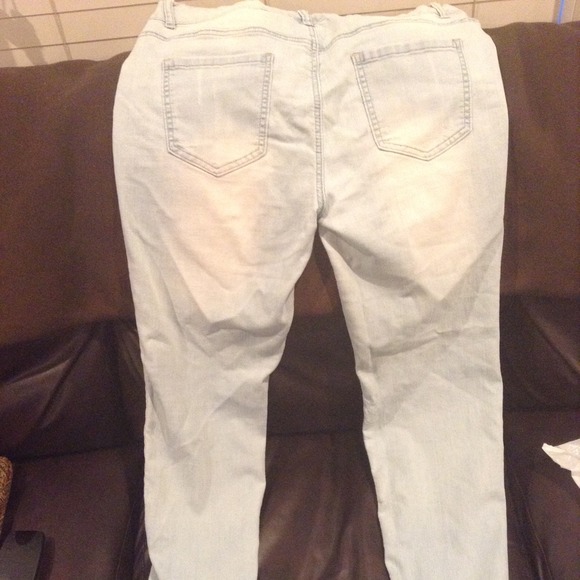 Light ripped jeans