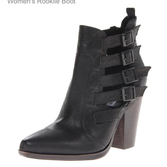 Steve Madden rookiie