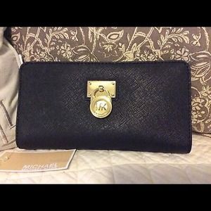 Michael Kors Hamilton Wallet