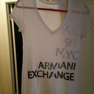 !!!Bundle!!!  V neck t shirt and guess tank