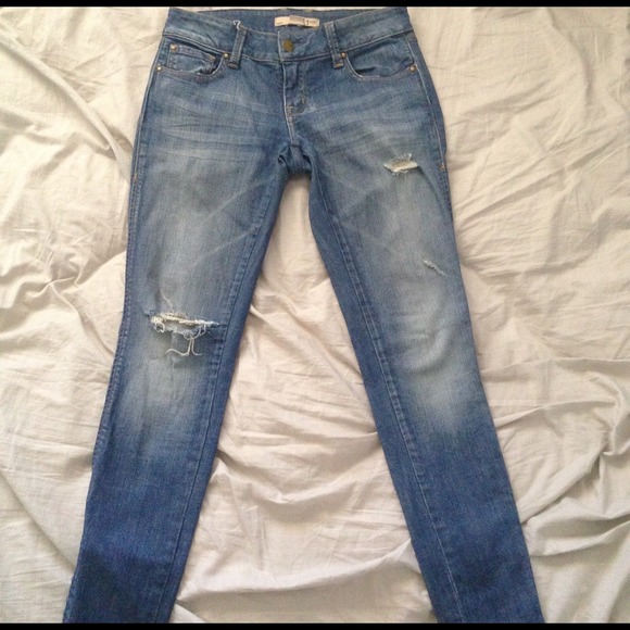 Low Rise Ripped Skinny Jeans