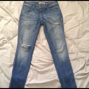 Low Rise Ripped Skinny Jeans