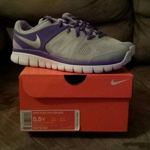 DISCOUNT!! Super Comfy! *Never Worn* New!!