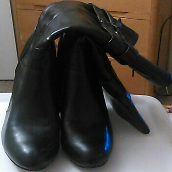 Black high heeled boots