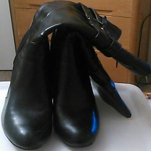 Black high heeled boots