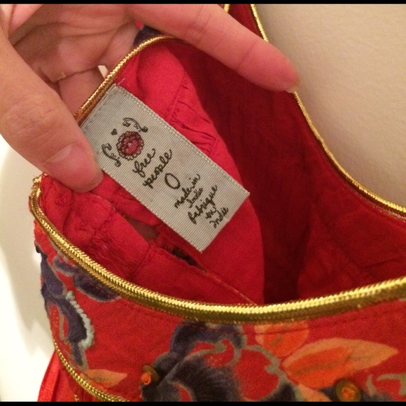 Free People red top with gold lining - Picture 4 of 4