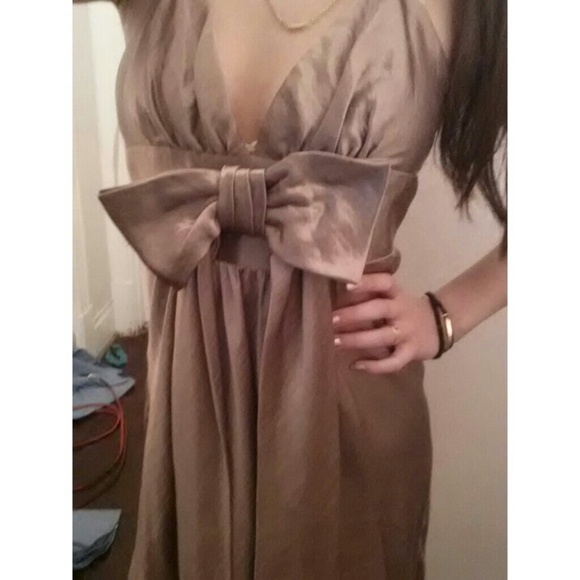 ADDITIONAL pics of gold dress - Picture 3 of 3