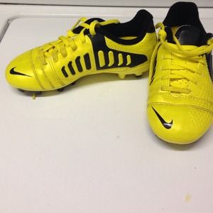 Boys Nike soccer cleats