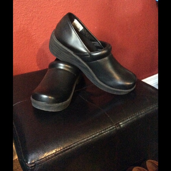 24 hour comfort slip ons