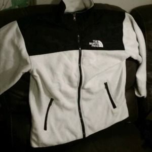 Large north face wind breaker