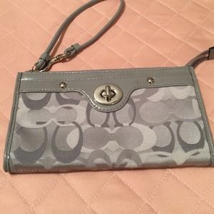 Coach wallet grey goes with the coach purse