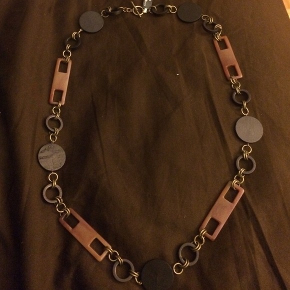 Banana Republic wood/plastic/metal necklace, NWT