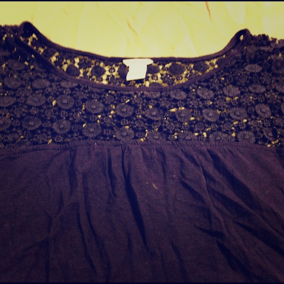 Navy blue shirt with shoulder lace designs