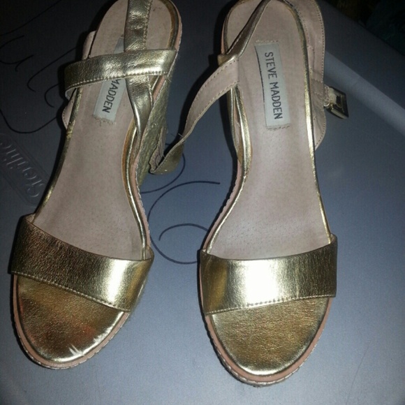 Steve Madden wedges