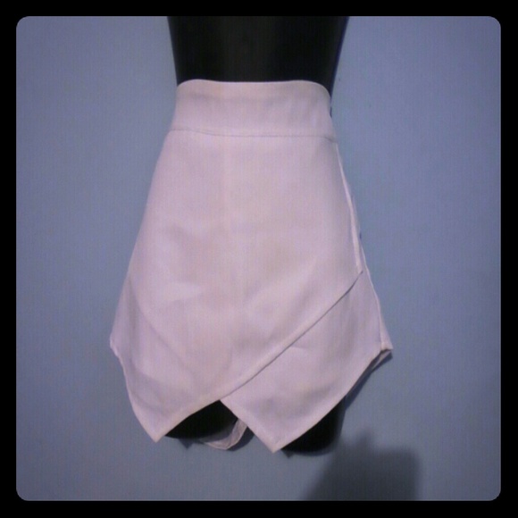 Off white skort!!!!!