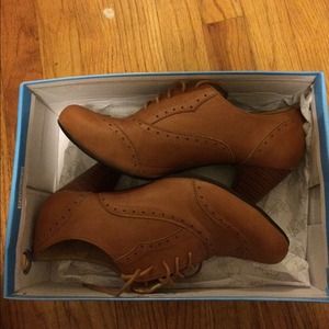 Heels, only been worn once!