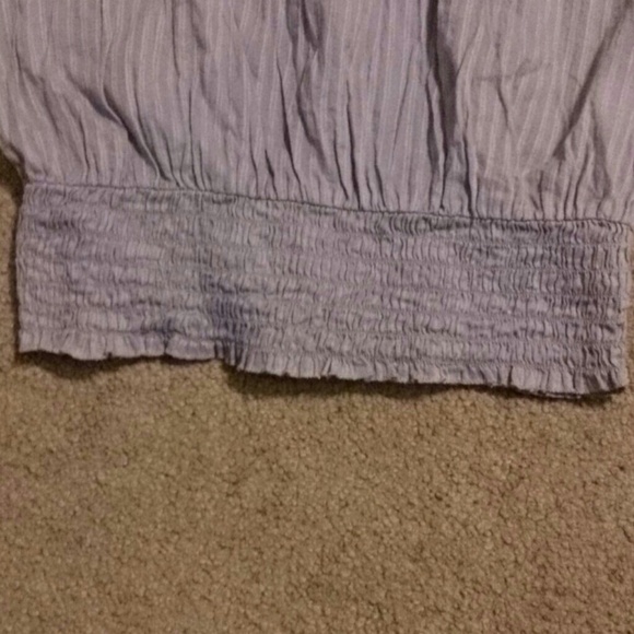 Price drop! Ruffled cap sleeve top! - Picture 3 of 4