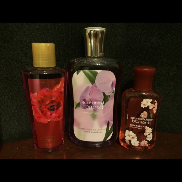 Sprays, lotions, shower gels.