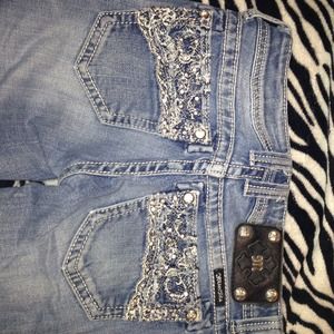 Size 26 miss me jeans.