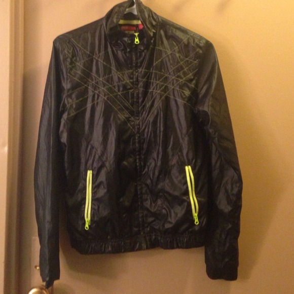 PUMA windbreaker