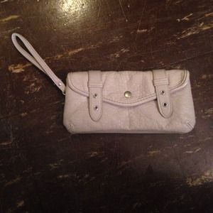 Creme clutch