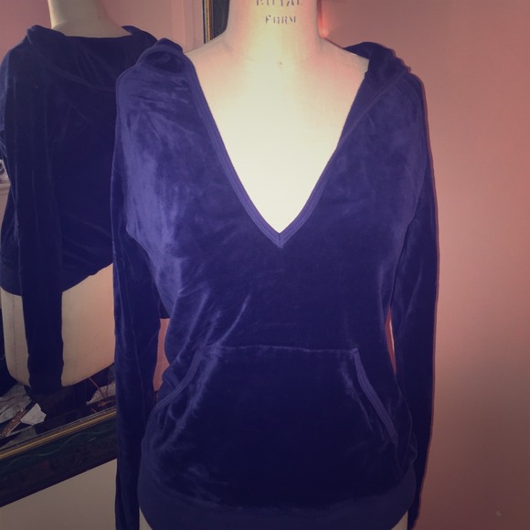 Juicy Couture V-necked Hoodie