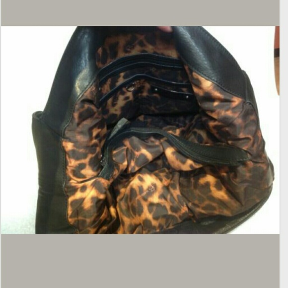 Beautiful B. Makowsky Handbag - Picture 3 of 3