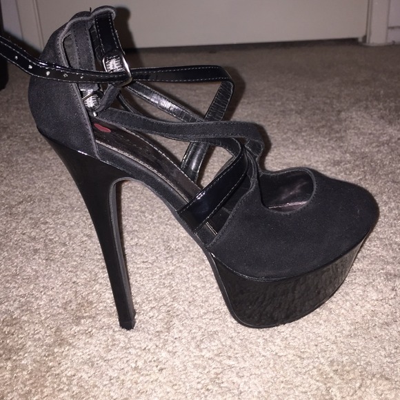 Black Styluxe Stilettos