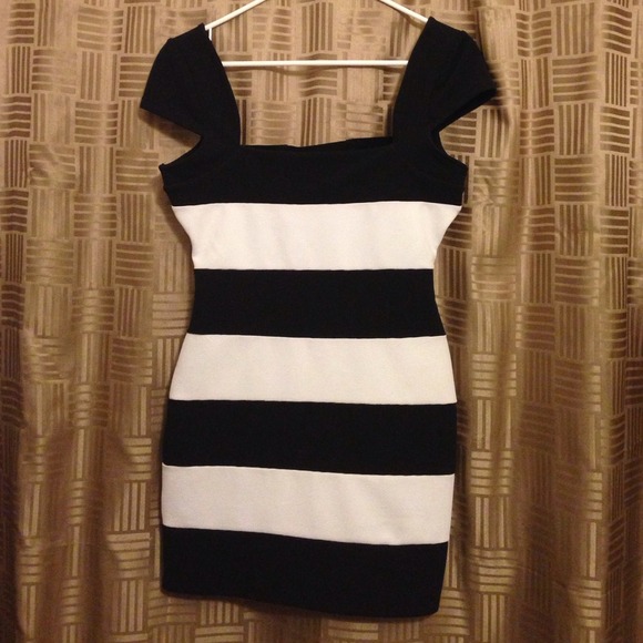 G by GUESS dress