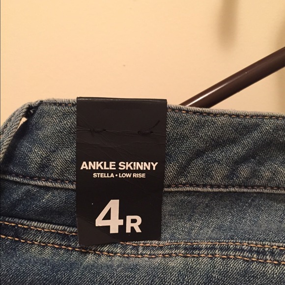 **SOLD**Express Jeans - Picture 3 of 4