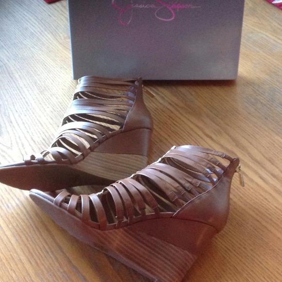 JESSICA SIMPSON - Picture 4 of 4