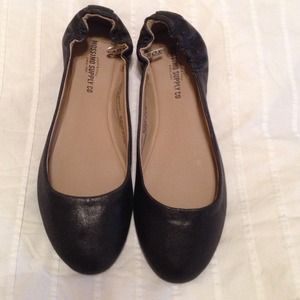 Mossimo Supply black flats. Worn once. Size 5.5