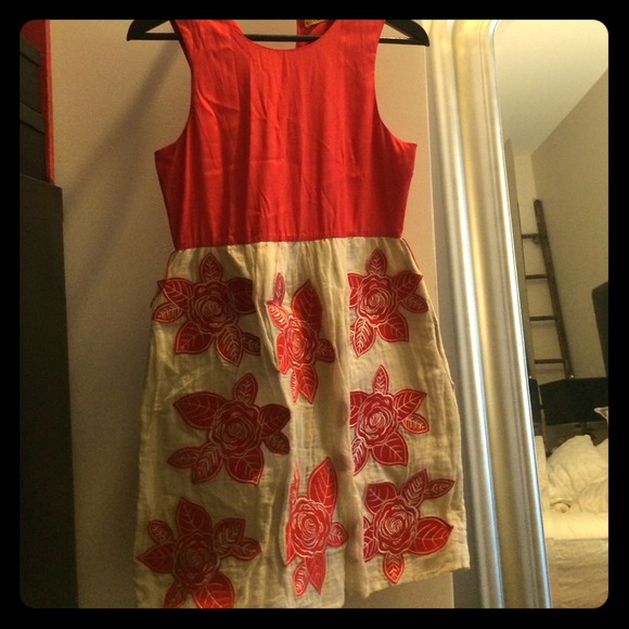 Alice & Olivia Linen Floral Print Dress