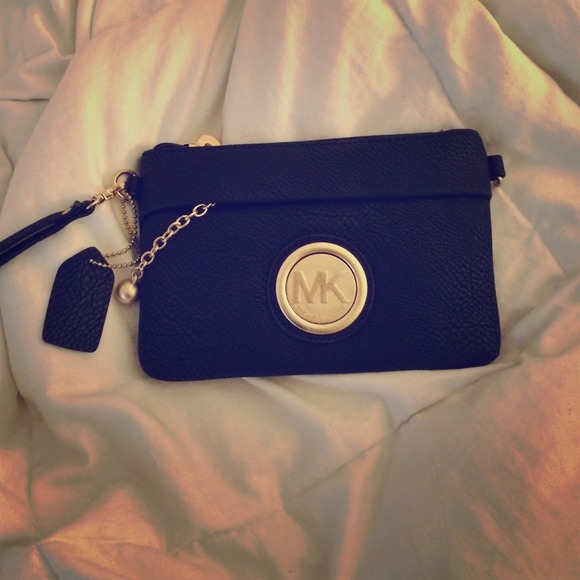 MK clutch