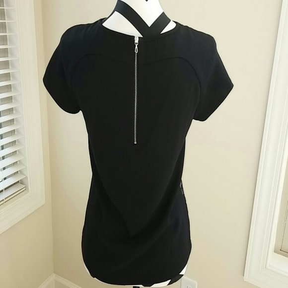 🎈SOLD IN BUNDLE 🎈Zara lace overlay top - Picture 2 of 3