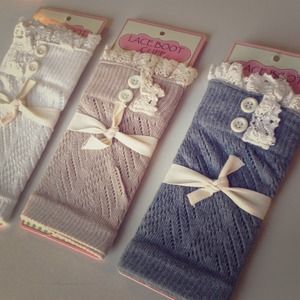 Boot Cuffs grey/beige still available!