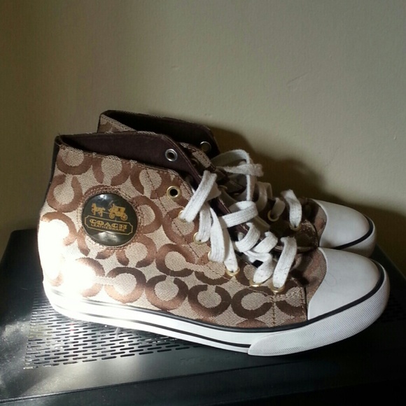 Women sneaker
