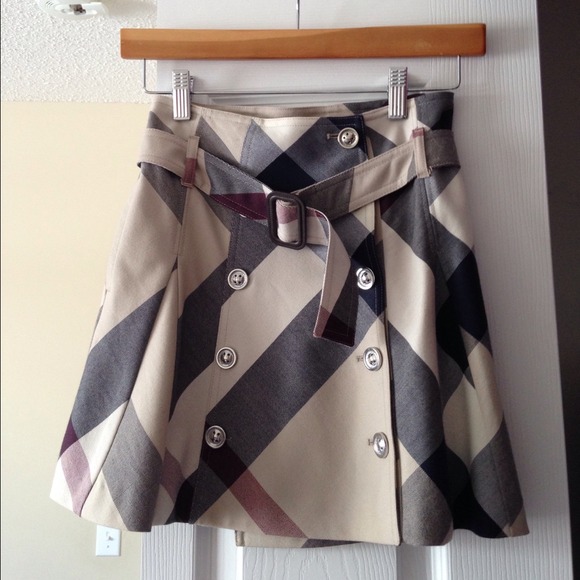 Burberry girls skirt